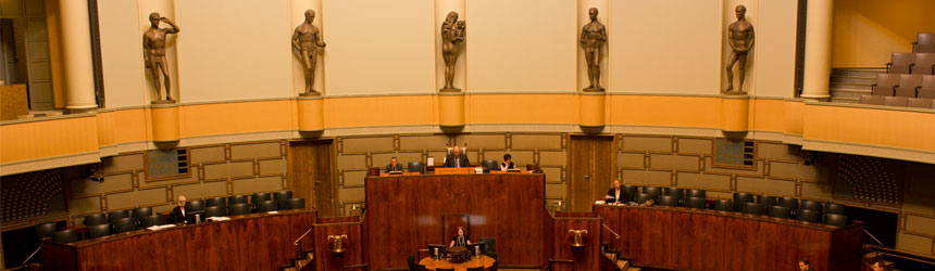 Eduskunta täysin savuttomaksi 2017